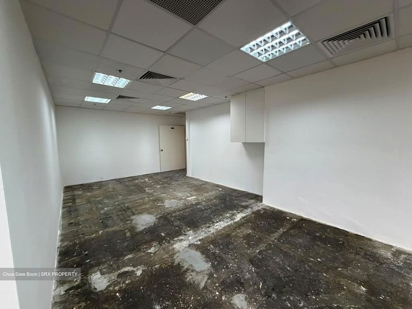 International Plaza (D2), Office #592833241